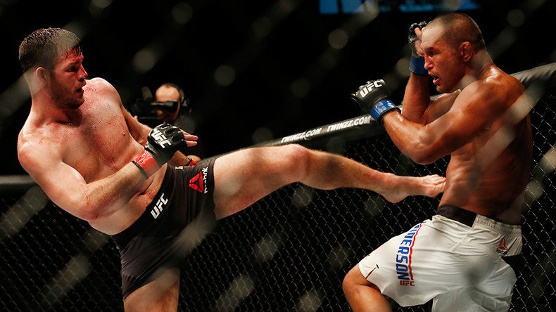 Michael Bisping defeats Dan Henderson at UFC 204 in Manchester