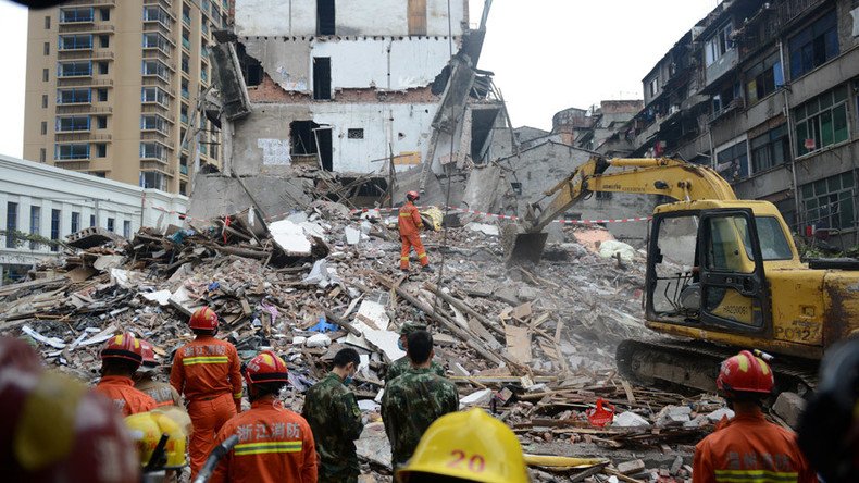 8 dead, dozens under rubble after 4 apartment buildings crumble in China (PHOTOS)