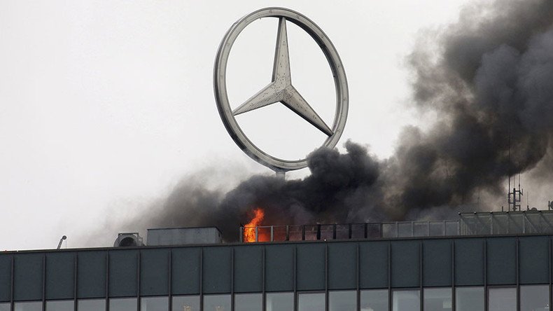 Fire breaks out in Berlin’s landmark Europa-Center tower