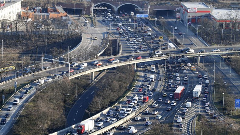 German lawmakers want EU to switch to emission-free cars by 2030