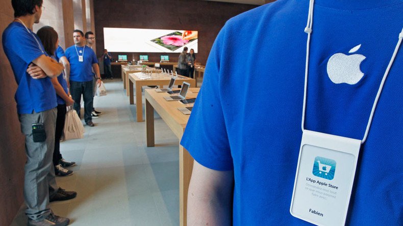Apple employees accused of compiling explicit pics of customers