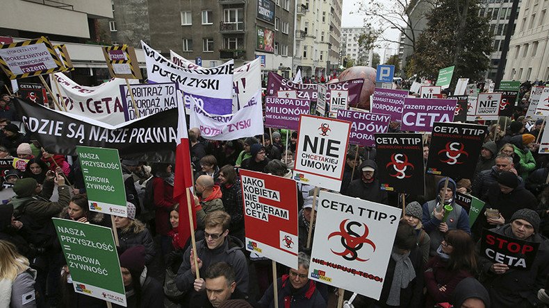 Thousands protest TTIP, CETA deals in France, Poland, & Spain as EU vote looms closer