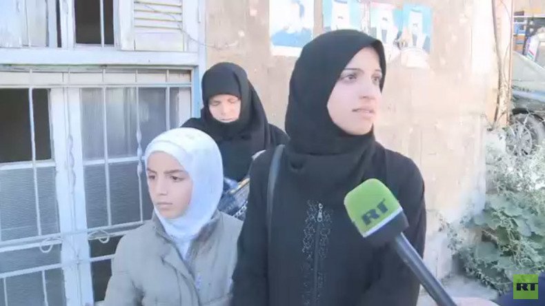 ‘My mom is sick, can’t leave Aleppo:’ Local girl tells RT of fleeing violence in Syrian city