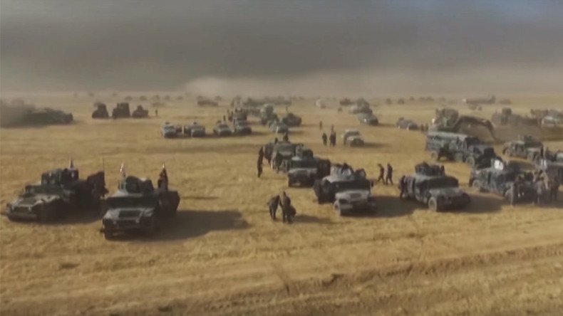 Drone films Iraqi army piling up forces near Mosul before attack on ISIS (VIDEO)