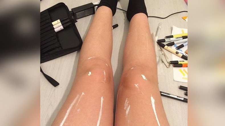 Shiny legs or just white paint? This picture has driven internet crazy
