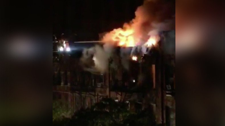 Deadly 6-alarm fire engulfs apt building, leads to NY firefighter’s heroic rescue (PHOTO, VIDEO)