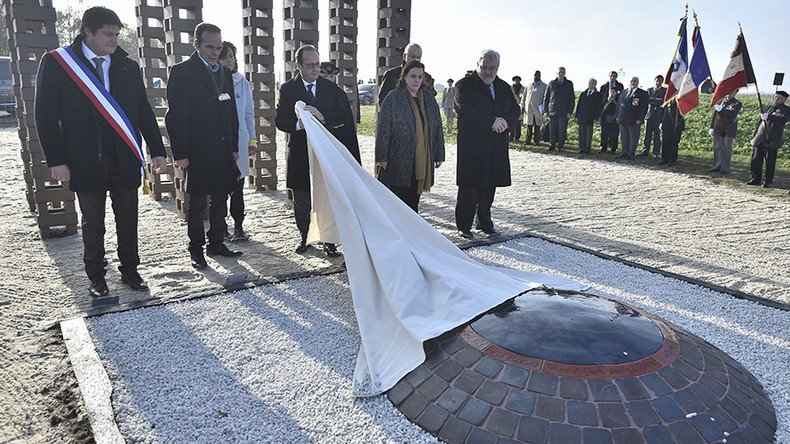 Hollande recognizes France's role in Nazi Roma persecution