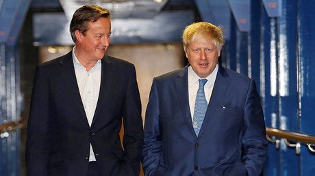 Boris & Cameron settle Brexit feud over whiskey in Jerusalem… freezing out ‘backstabber’ Gove