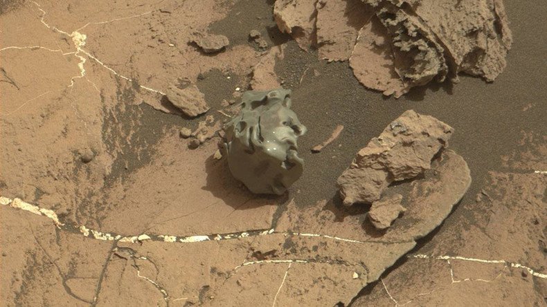 Bizarre smooth metallic meteorite spotted by Mars rover  (PHOTOS)