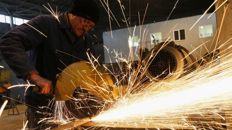 Russian manufacturing activity back on track