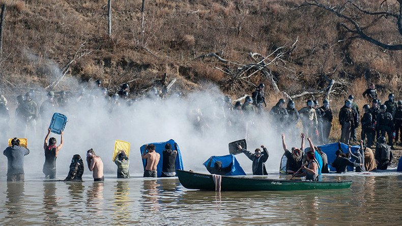 Journalist hit with rubber bullet at DAPL protest (VIDEO)