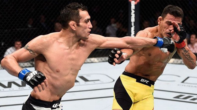 Tony Ferguson beats Rafael dos Anjos in UFC Mexico clash
