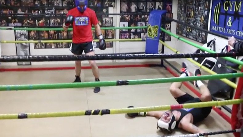 Standup gets knocked down: Controversial comic takes brutal beating in boxing match (VIDEO)