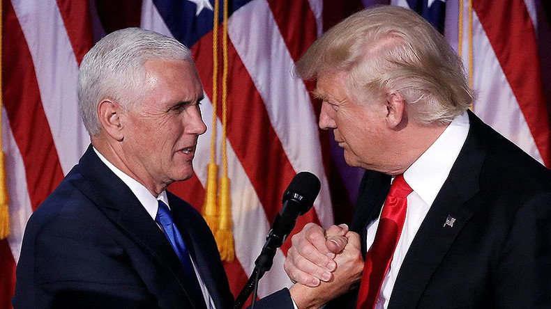Mike Pence to head Trump's transition team, replacing Chris Christie