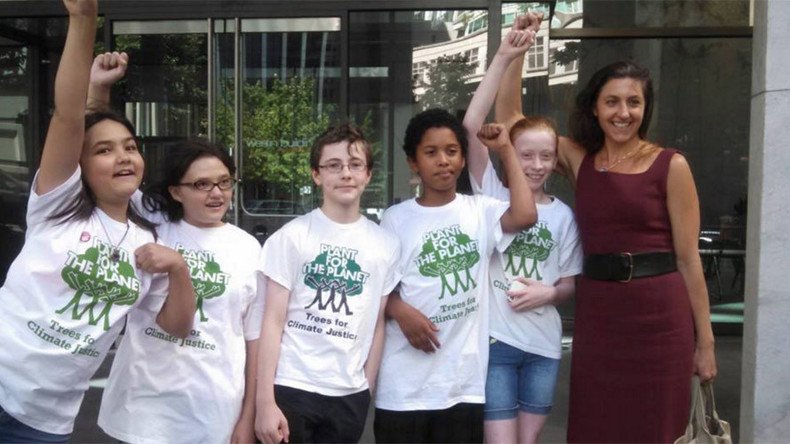 ‘Trial of the millennium’: Judge rules kids can sue US government over climate change