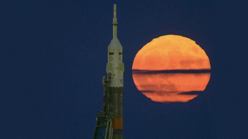 ISS share sensational photos of rare supermoon 