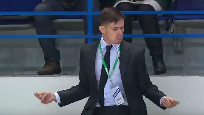 Russian hockey ‘security guard’ dancing to Michael Jackson goes viral (VIDEO)