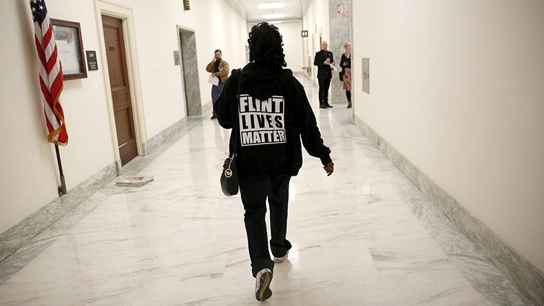 Michigan tries to block court-ordered water bottle delivery to Flint