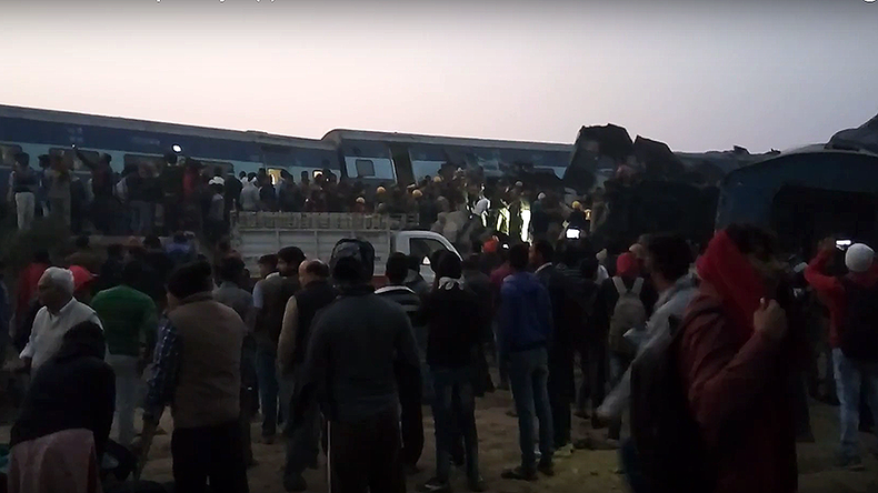 Over 100 people dead, scores injured as train derails in India (PHOTOS)