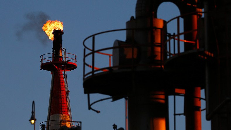 Crude climbs toward $50 in anticipation of OPEC-led production cut