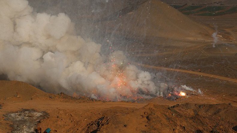 Peruvian authorities destroy massive haul of illegal fireworks in spectacular explosion (VIDEO)