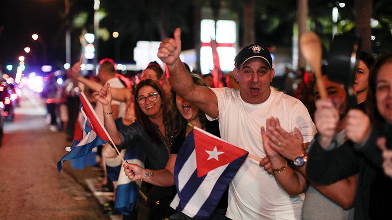 Cuban-Americans pour onto Florida streets to celebrate Castro’s death (PHOTOS, VIDEOS)