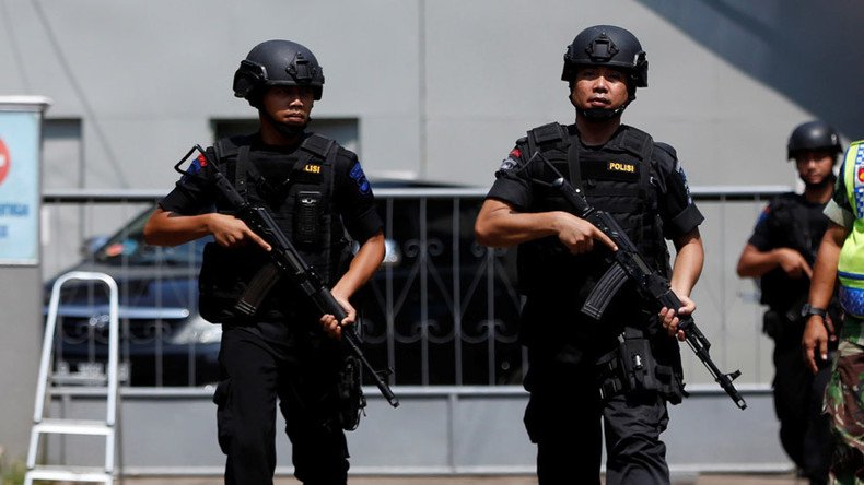 ISIS-linked militants planned attacks on government buildings in Indonesia – police
