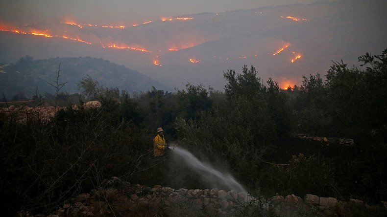 Israeli PM Netanyahu thanks Palestinian Authority leader Abbas for helping out with fires