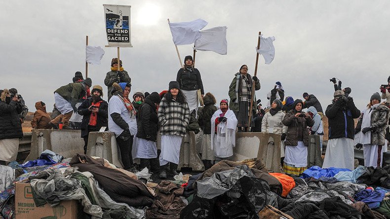 Army Corps won’t ‘forcibly remove’ DAPL protesters, arrests still possible