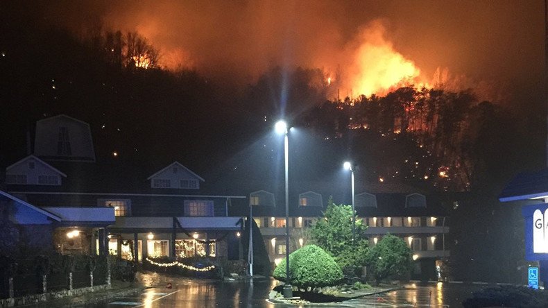 3 people confirmed killed in Gatlinburg, Tennessee fires