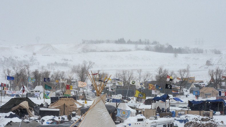North Dakota officials to start blocking vital supplies to DAPL campsite – report 