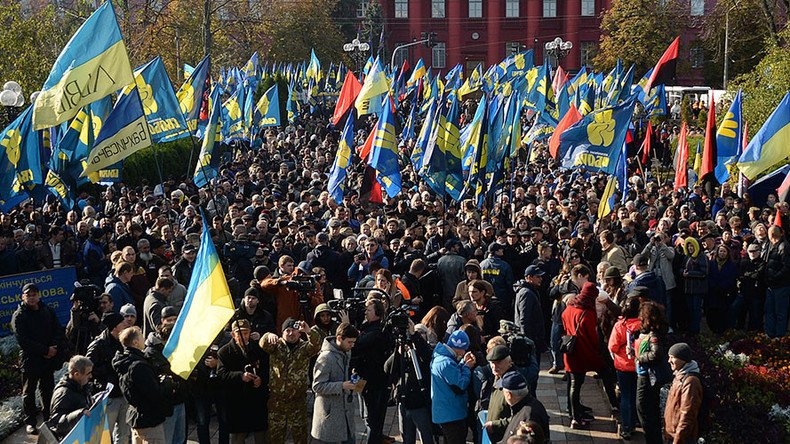 Saving Poroshenko? US State Dept offers $800k to Ukraine NGOs 