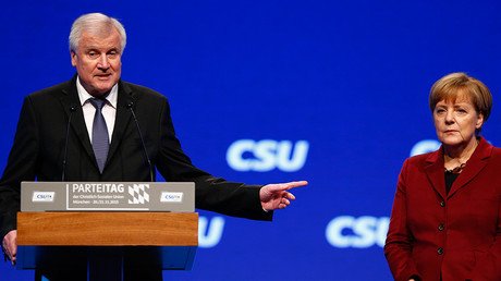 ‘Restrict refugee numbers; no place for Turkey in EU’ – Bavarian conservative leader