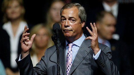 Nigel Farage plans to head 100,000-strong march on Supreme Court to protest Brexit ruling
