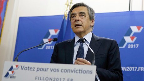 Fillon ousts Sarkozy in upset primary