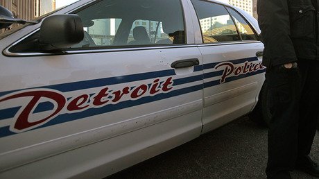 Detroit police officer in critical condition after being shot in head