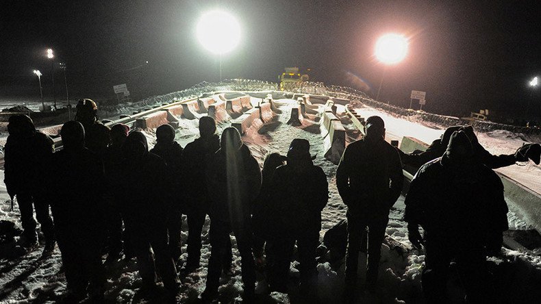 ‘Wanna burn the US constitution? Shoot at us first’: Veterans prepare to aid DAPL protesters