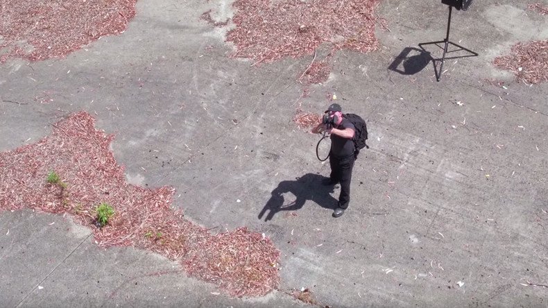 Anti-drone ‘rifle’ takes down quadcopters without firing a single bullet (VIDEO)