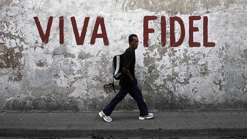 Fidel Castro’s name & image to be kept off Cuban streets to avoid cult of personality