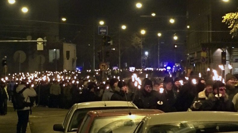Brawls, arrests as 3,000 far-right protesters stage torch-lit march in Helsinki (VIDEO)