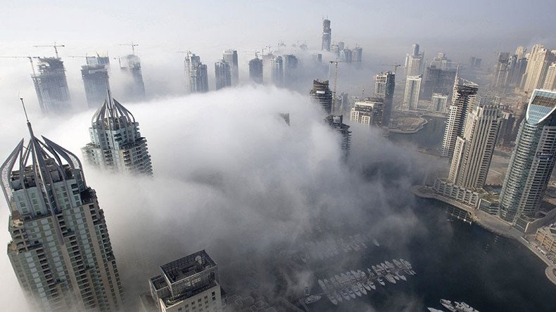 Dense fog engulfs Dubai skyline in haunting images (VIDEOS, PHOTOS)