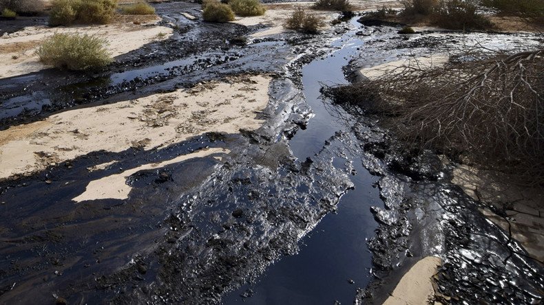 176,000 gallons of oil spilled at North Dakota pipeline