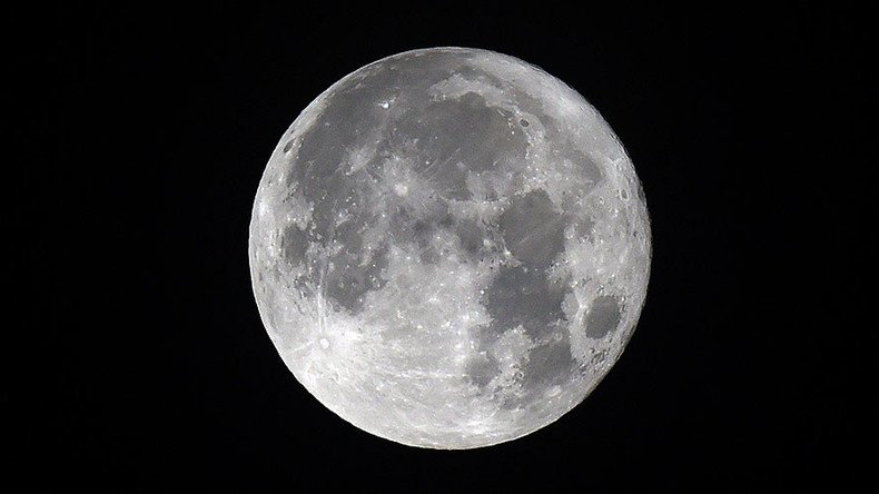 Final supermoon of 2016 leaves stargazers awe-struck (PHOTOS)