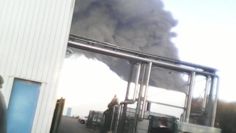 Massive factory fire leaves Dutch city engulfed in black smoke (PHOTOS, VIDEOS)