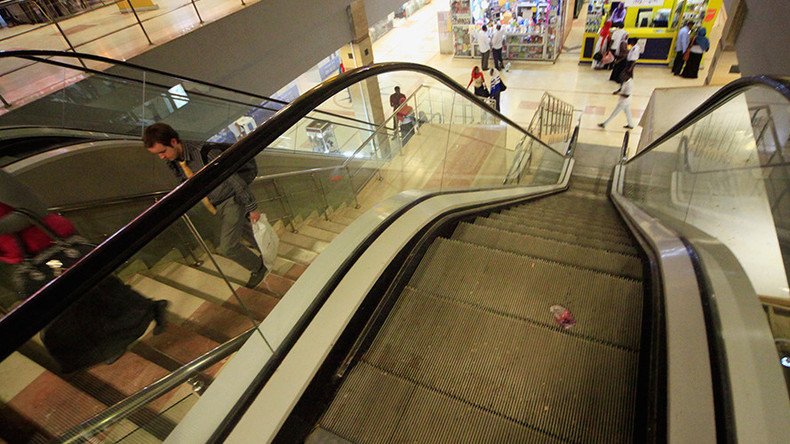 7 people injured tumbling down New York escalator like dominos