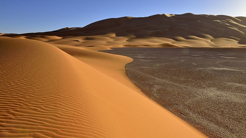 Winter wonderland? Sahara sees snow for first time in 37 years (PHOTOS)