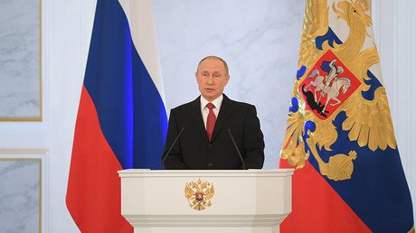 Putin addresses lawmakers in key annual speech