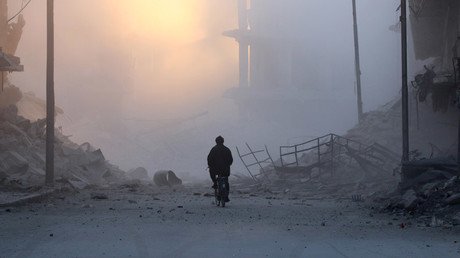 Thousands of civilians trapped inside rebel-held parts of Aleppo as fighting intensifies (VIDEO)