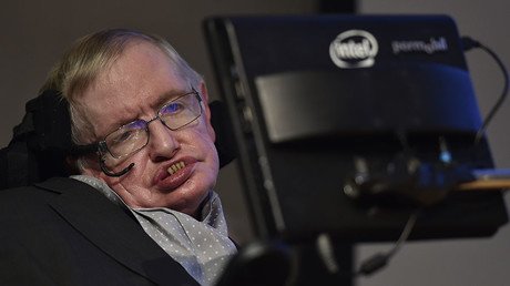 ‘Govts engaged in AI arms race’: Late Stephen Hawking’s interview with Larry King on RT (VIDEO)