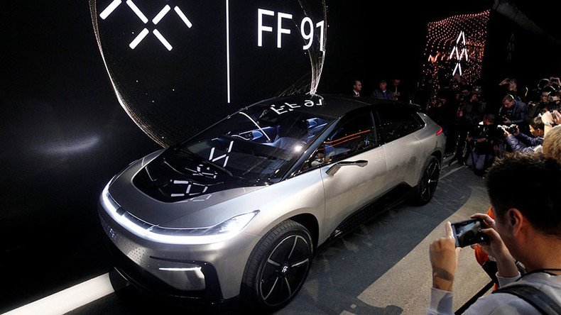 Self-parking Faraday car fails to park itself at CES 2017 (VIDEO)